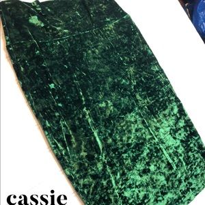 LuLaRoe Crushed Velvet Cassie